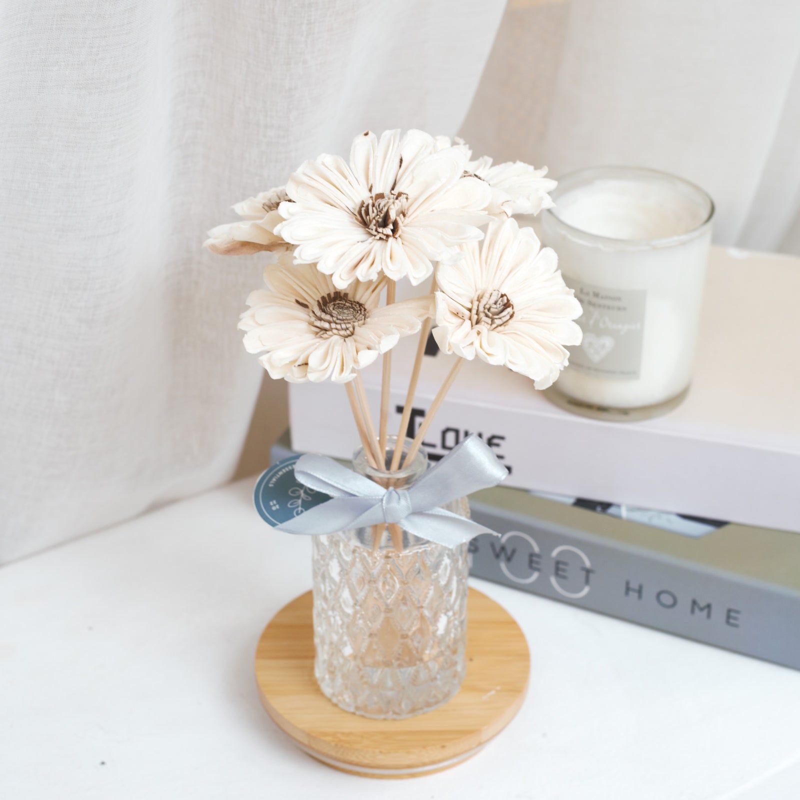 reed diffuser, diffuser flowers, lavender scent, frangrance diffuser, diffuser, scented oil, eucalyptus, artificial flowers,Wood Flower Diffuser, Sola Flower Diffuser, Essential Oil Diffuser, Gift for Mom, Gift for Her, Flower Reed Diffuser, Sola Wood Flowers, Diffuser Gift Set, Wood Floral Decor, Gift for Teacher, Dried Floral Design, Natural DIY Wedding Flowers, Wedding Gift, Shower Gift, Floral Arrangement, Table Centerpieces